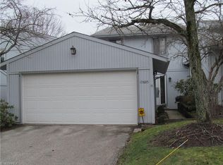 17605 E Brook Trl, Chagrin Falls, OH 44023