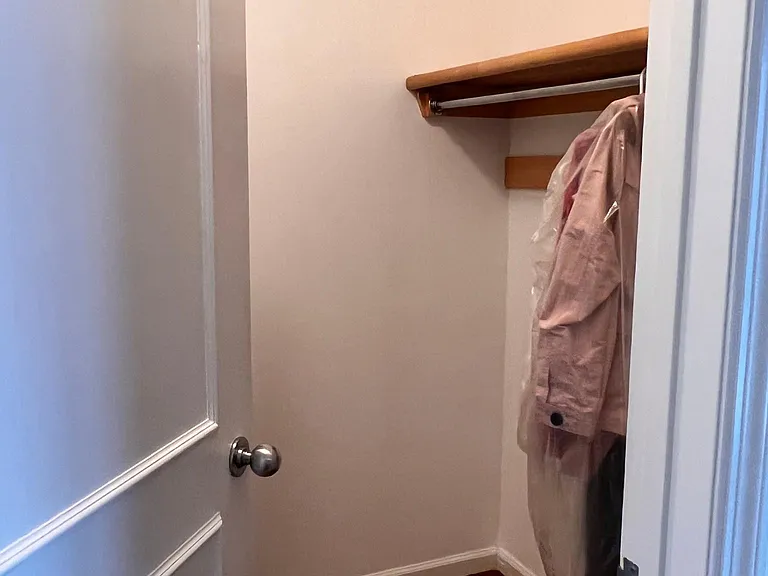 420 William St #1 — Photo 8