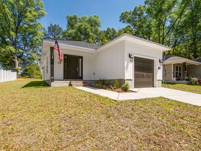 402 N 11th St, Defuniak Springs, FL, 32433