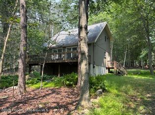 62 Locust Ln, Clifton Township, PA 18424