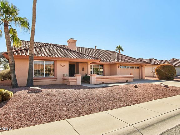 4th image of 13917 W PAVILLION Drive