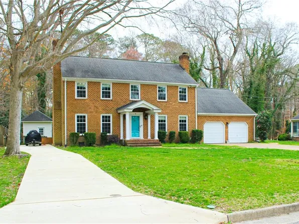 4 Willis Dr, Newport News, VA 23606