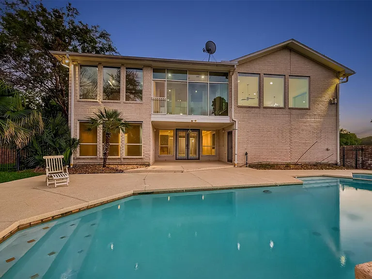 7203 Timberlake Dr — Photo 5