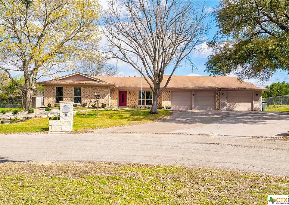 1st image of 2085 Suja Ln