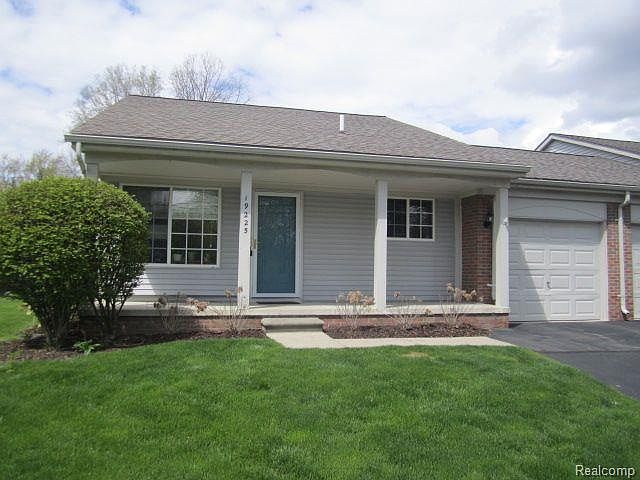 1st image of 19225 Mandarin Dr #11