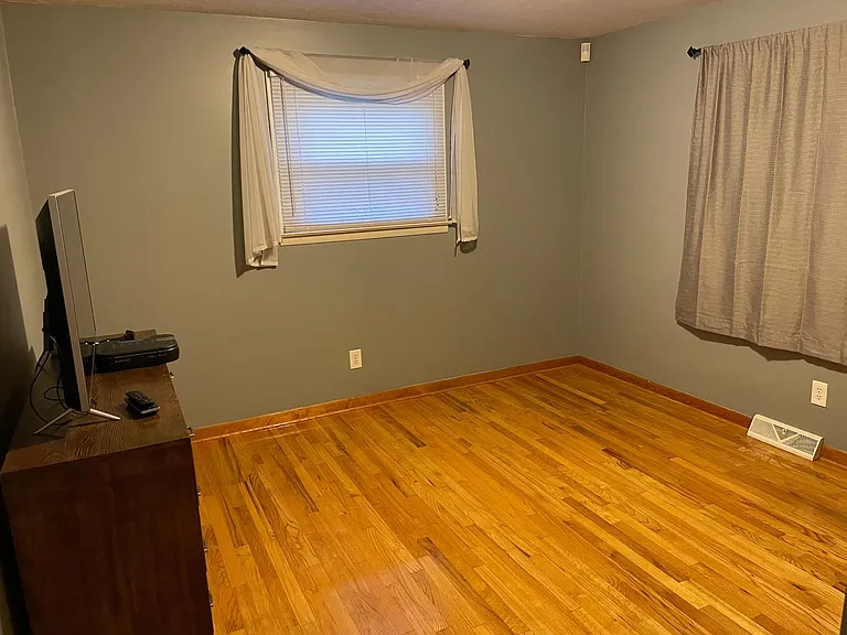 26 Wadas Dr — Photo 10