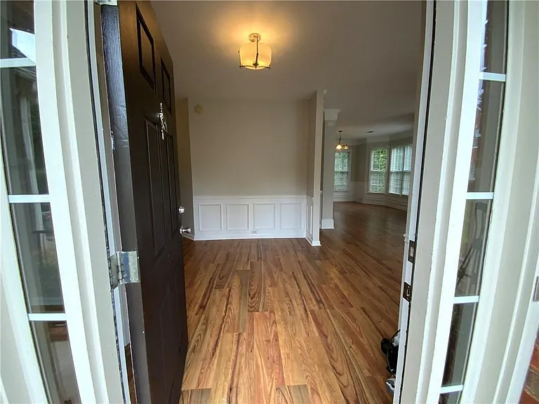 795 Hedgewick Trl — Photo 2