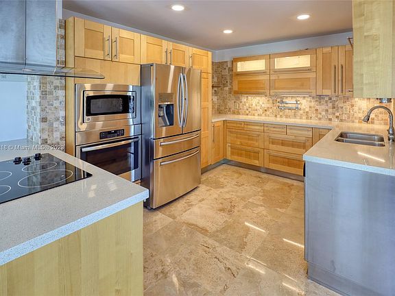 3rd image of 4761 NW 98th Pl