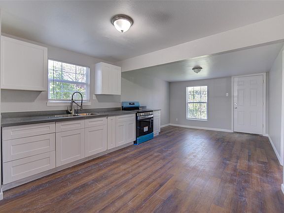 5th image of 7957 Ritz St