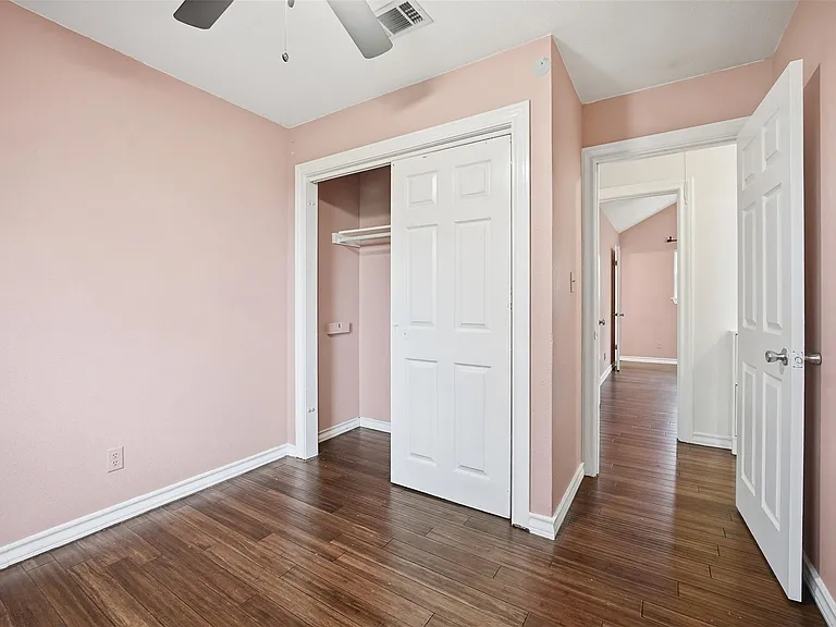 1104 Franklin Dr — Photo 13