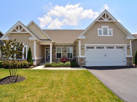 2nd image of 34045 Beaufort Ln