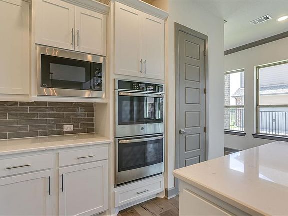 5th image of 6258 Meyer Way