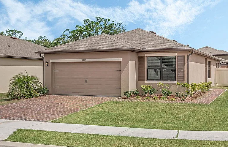 Cypress Bay — Photo 34