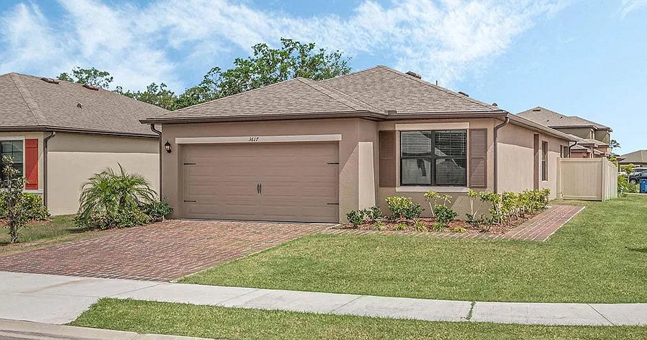 Building Photo - Cypress Bay