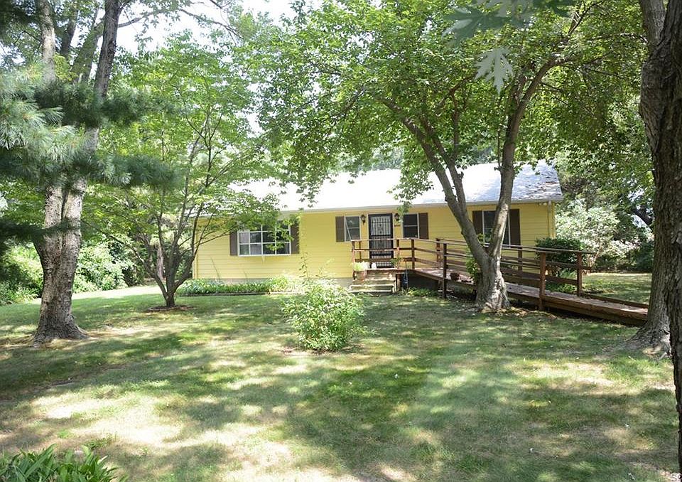 1st image of 16989 Idaho Ct