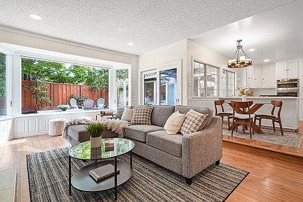 4th image of 7468 Muirwood Ct