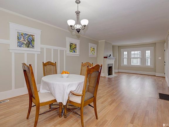 3rd image of 1143 Brunswick St