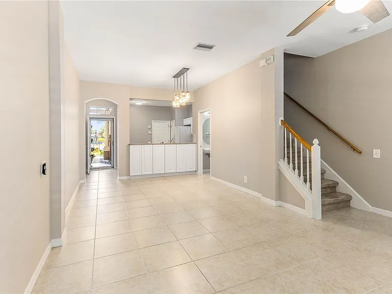 3326 Covered Bridge Dr W — Photo 16