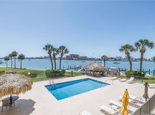 650 Island Way APT 106, Clearwater, FL 33767