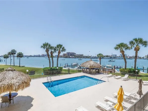 650 Island Way APT 106, Clearwater, FL 33767