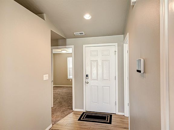 3rd image of 6909 Selway Dr