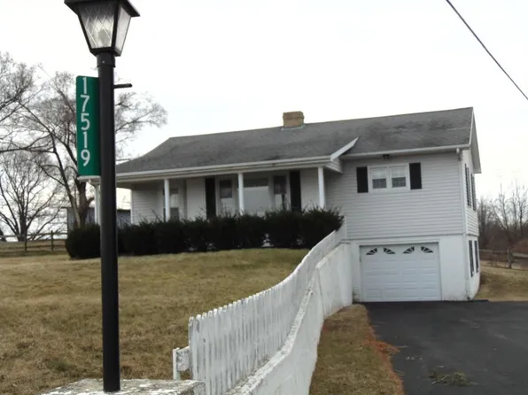 17519 Thompson Rd, Laurelville, OH 43135