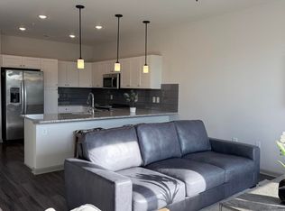 2303 Gathering Square Ct, Fuquay Varina, NC 27526