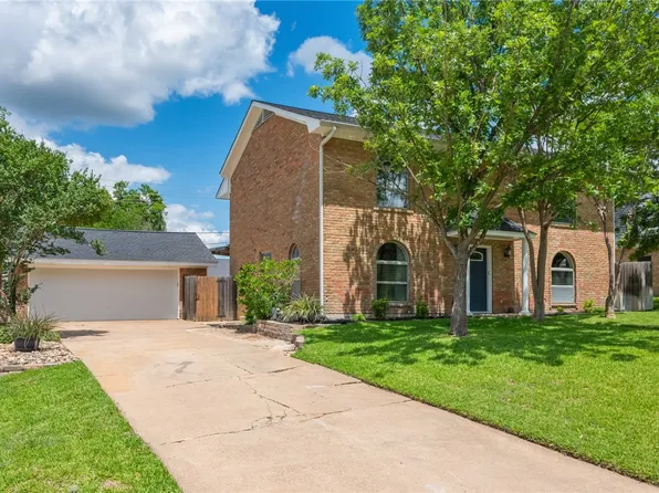 3007 Rustling Oaks Dr, Bryan, TX 77802