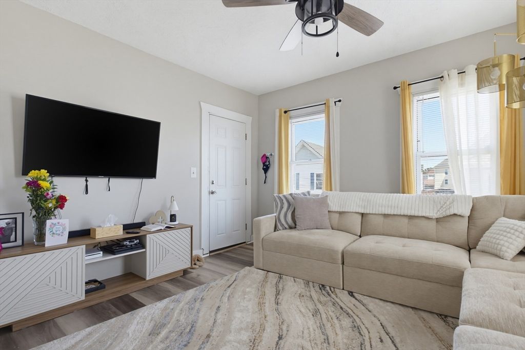 17 Margin St, New Bedford, MA - More