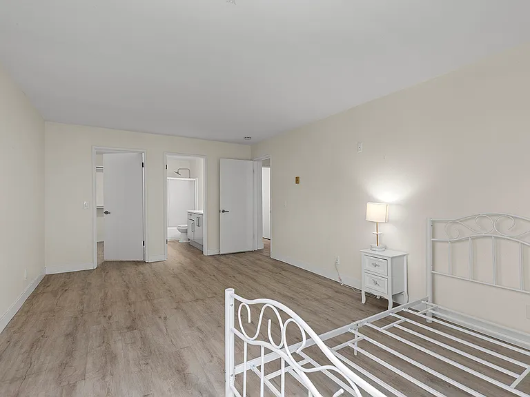 8338 Regents Rd #2O — Photo 16