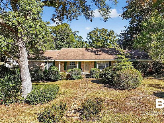 2nd image of 115 Pecan Ave