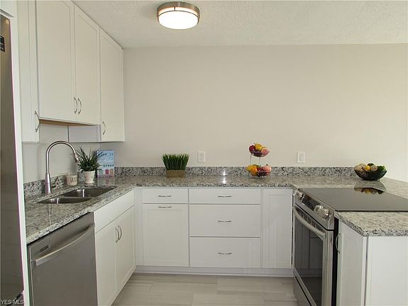 4th image of 11811 Lake Ave APT 603
