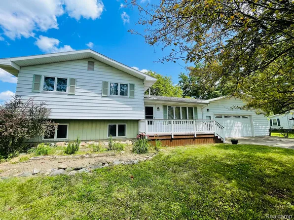 1461 Nichols Rd, Swartz Creek, MI 48473