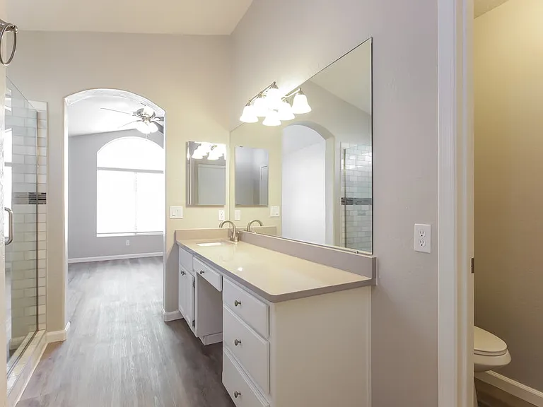 8338 W Bluefield Ave — Photo 10