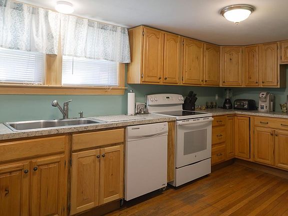 4th image of 433 Essex Ave