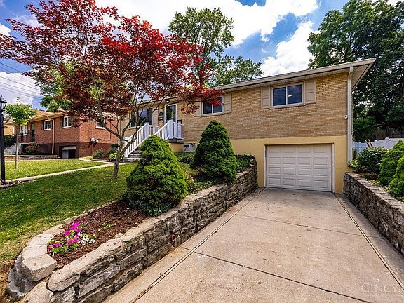 2nd image of 1026 Jonquil Ln