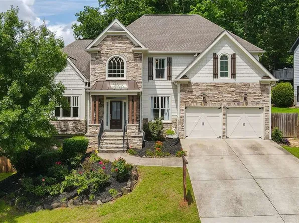 454 Pine Bluff Dr, Dallas, GA 30157