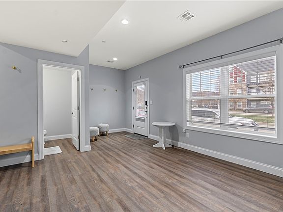 5th image of 204 Park Pl