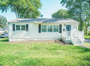 132 Halsey Rd, Parsippany, NJ 07054