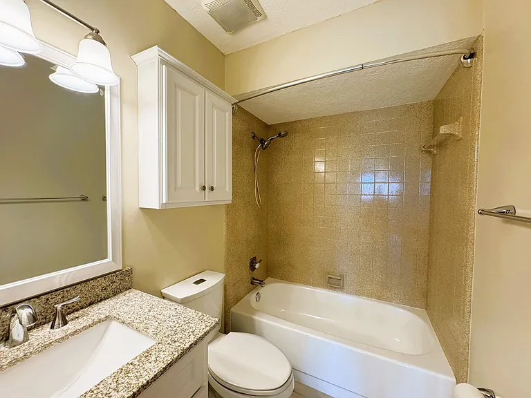 1400 Mineo Dr #10-B — Photo 17