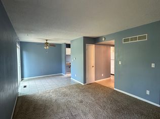 2117 Quail Creek Dr, Lawrence, KS 66047