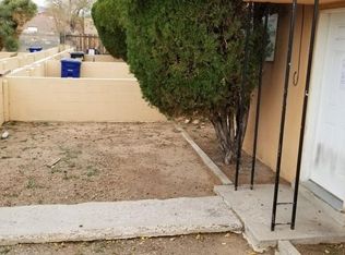 604 Alcazar St SE, Albuquerque, NM 87108