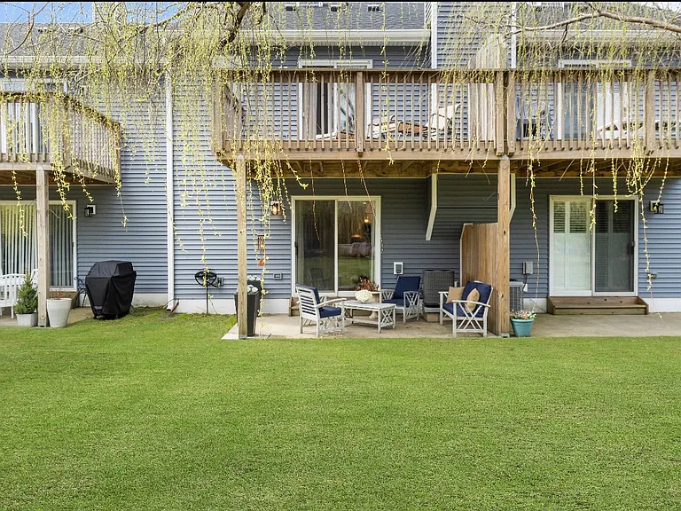 142 Shore Dr — Photo 22