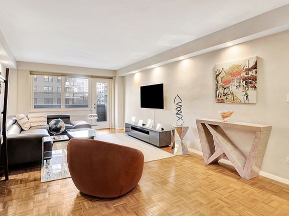 2nd image of 245 E 87th St APT 5E