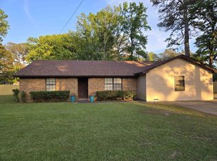 3609 Old Warren Rd, Pine Bluff, AR 71603