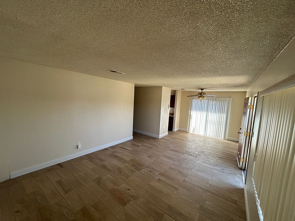 1st image of 954 Greenfield Ave
