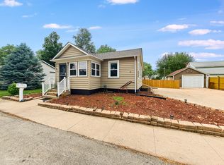 411 W 1st St, Sandwich, IL 60548