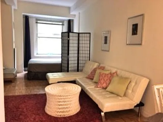 Rented by Compass | media 38