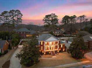 2808 Castle Pines Cir SE, Owens Cross Roads, AL 35763