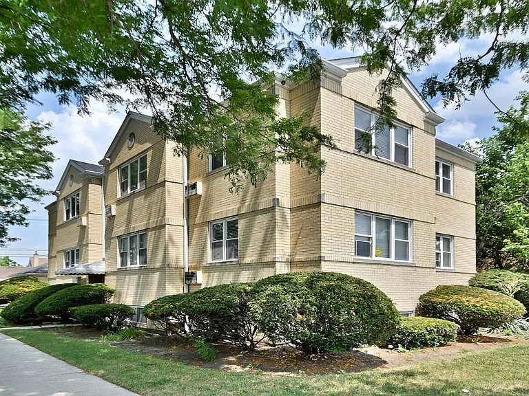 6405 N Oak Park Ave — Photo 3